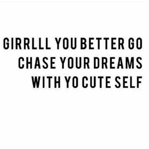 Hustin' Hustin' 💋 - Picture 2 of 3